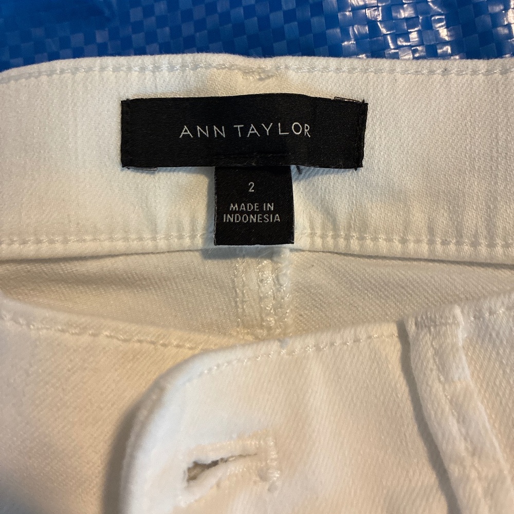 Ann Taylor White skinny jeans